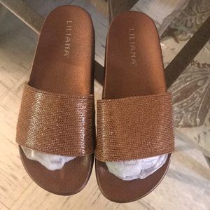 Diamond flat shoes
